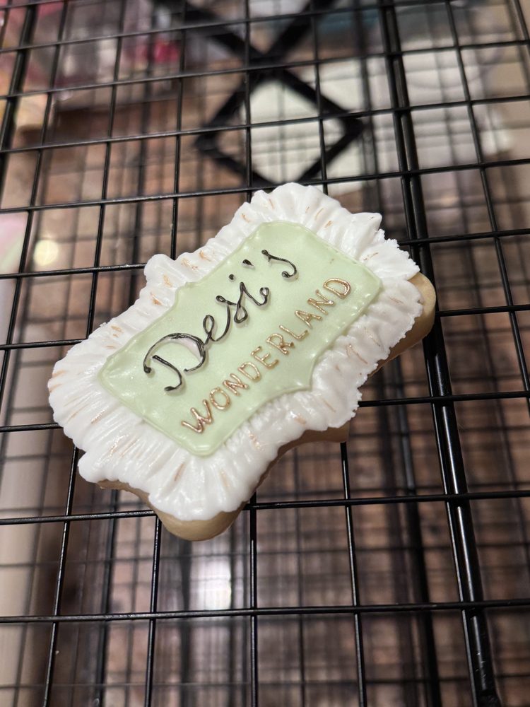 Alice in Wonderland cookie set