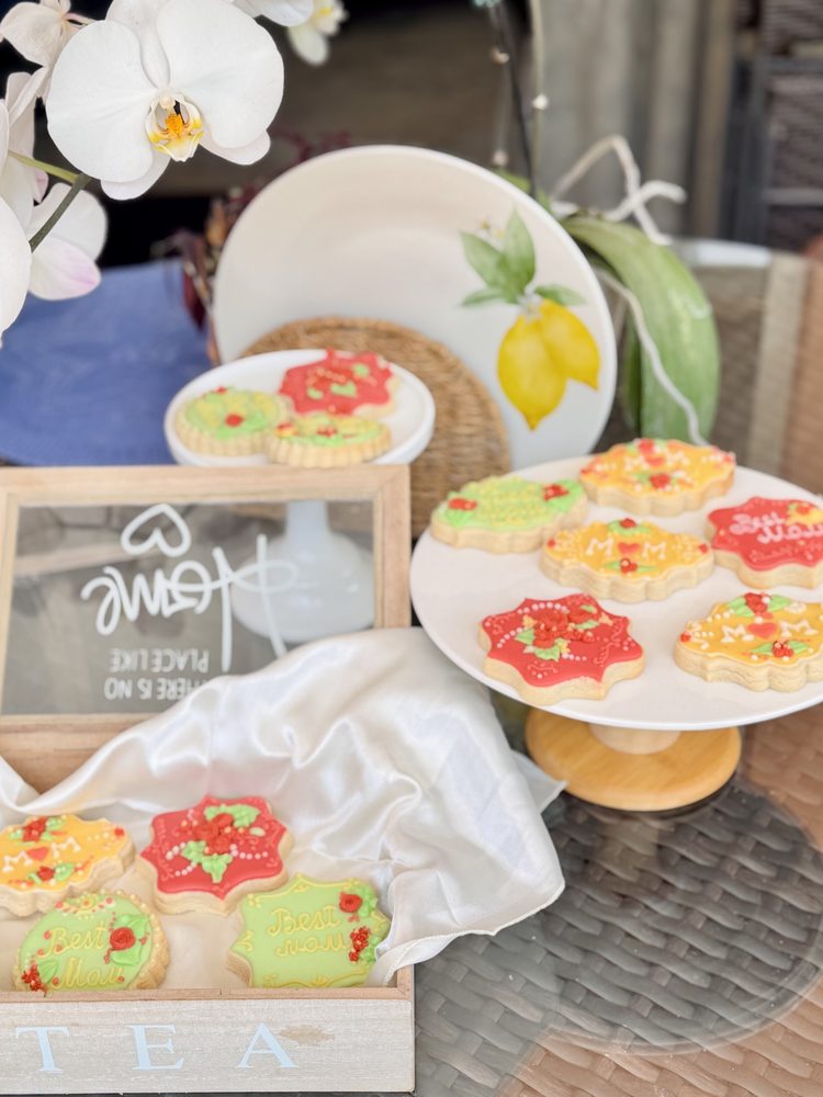 Luxury Floral Mother’s Day Cookies