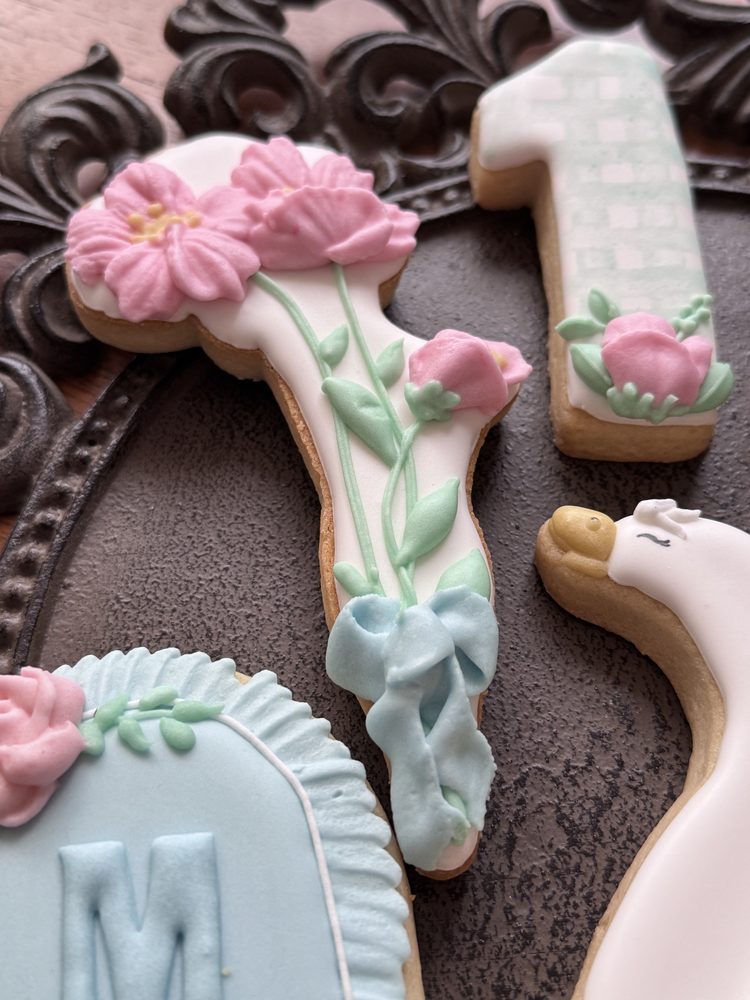 12 One Silly Goose first birthday cookies