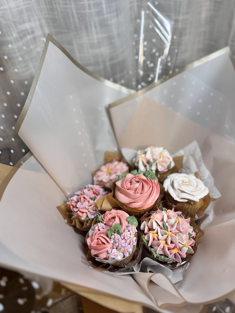Floral Fantasy Cupcake Arrangement