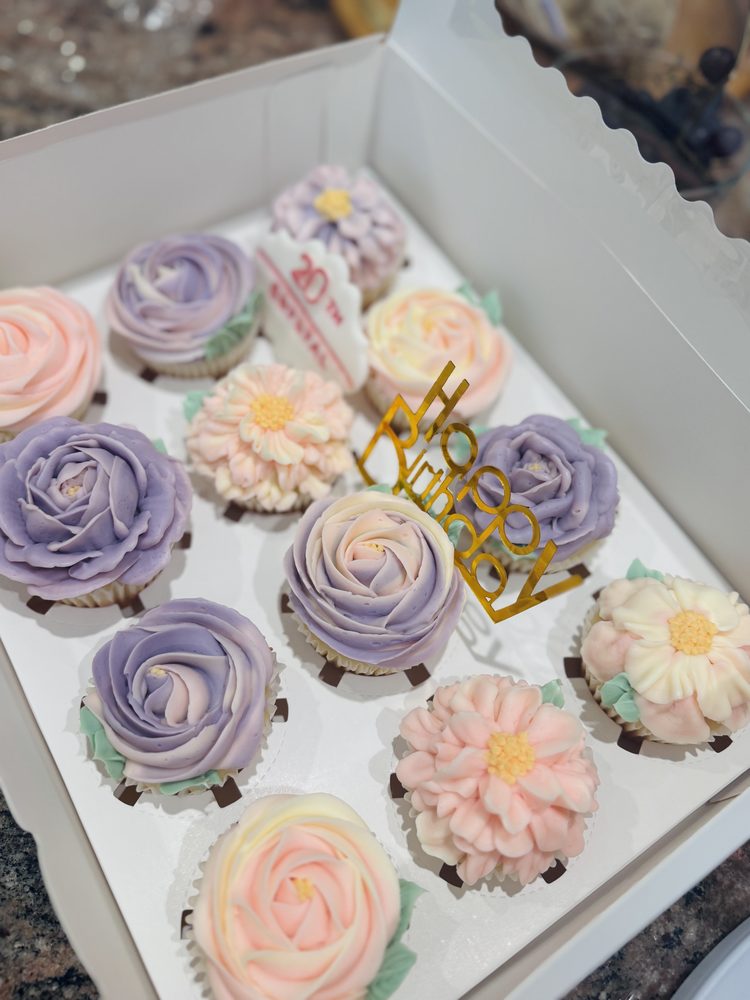 Floral Cupcakes in a box
