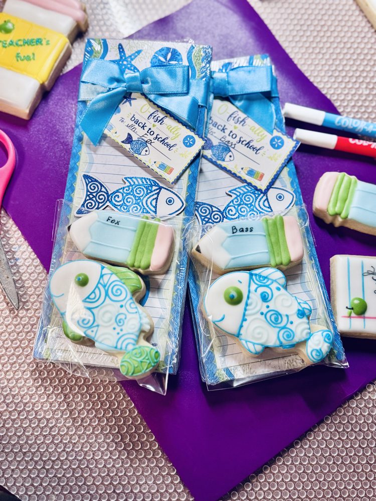 O-Fish-ally Back-to-School Teacher Cookie Gift Set with 2 notepads