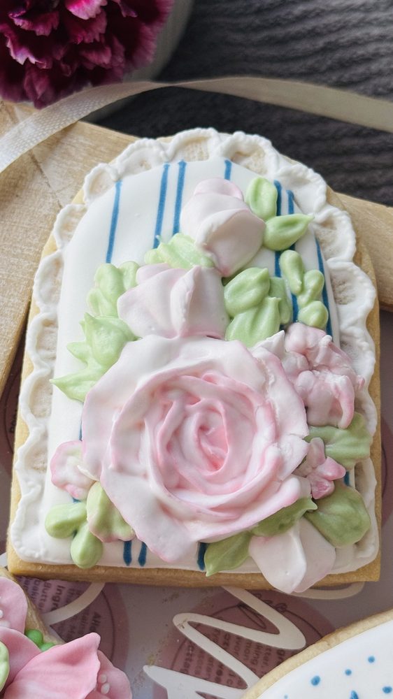 Tea Time Floral Cookies