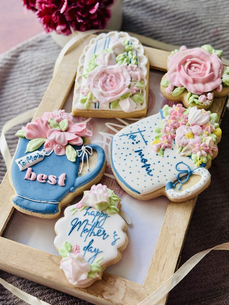 Tea Time Floral Cookies